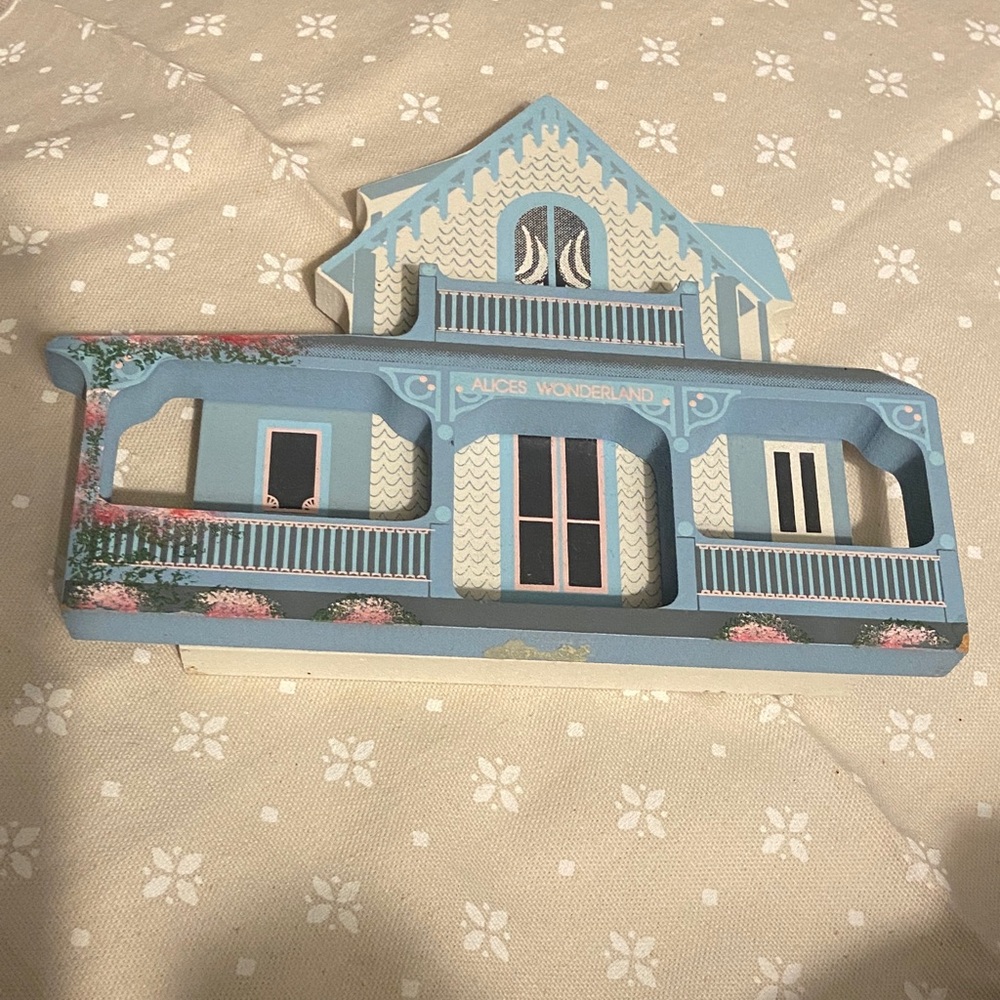 Shelia’s “Alice’s Wonderland” (1993) Oak Bluffs